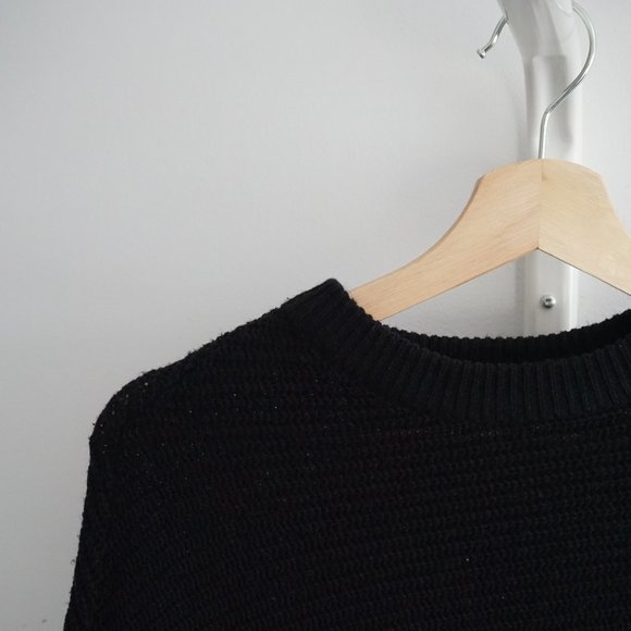 Mendocino Black Crewneck Crop Knit Sweater - Picture 2 of 4